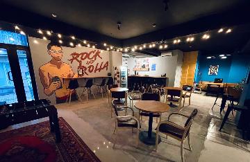 В Красноярске открылся крафтовый бар Like a Rockstar 