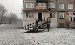 Торгово-офисное помещение 61 кв.м. на пр-кт Космонавтов, 3 г. Черногорск в Абакане